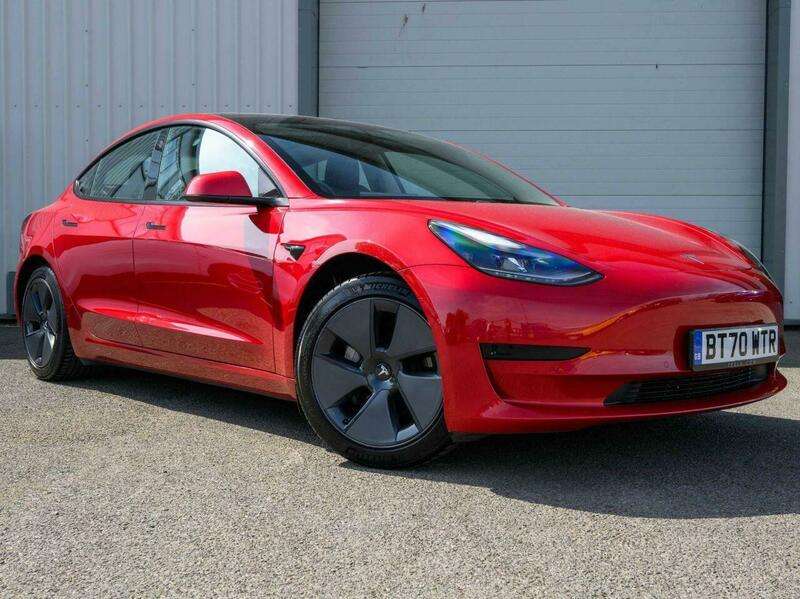 A 2020 TESLA MODEL 3 Standard Range Plus Saloon 4dr Electric Auto RWD (241 bhp) A 2020 TESLA MODEL 3 Standard Range Plus Saloon 4dr Electric Auto RWD (241 bhp)