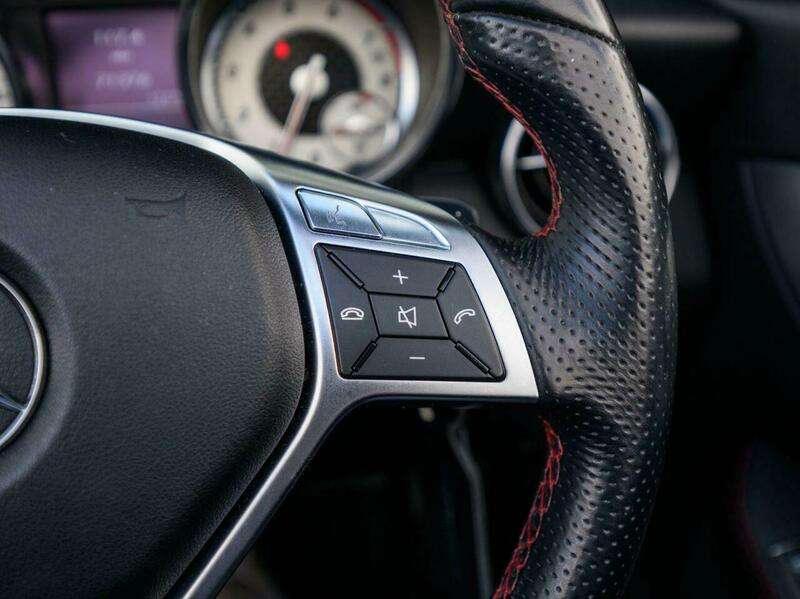 2011 MERCEDES SLK 2011 MERCEDES SLK