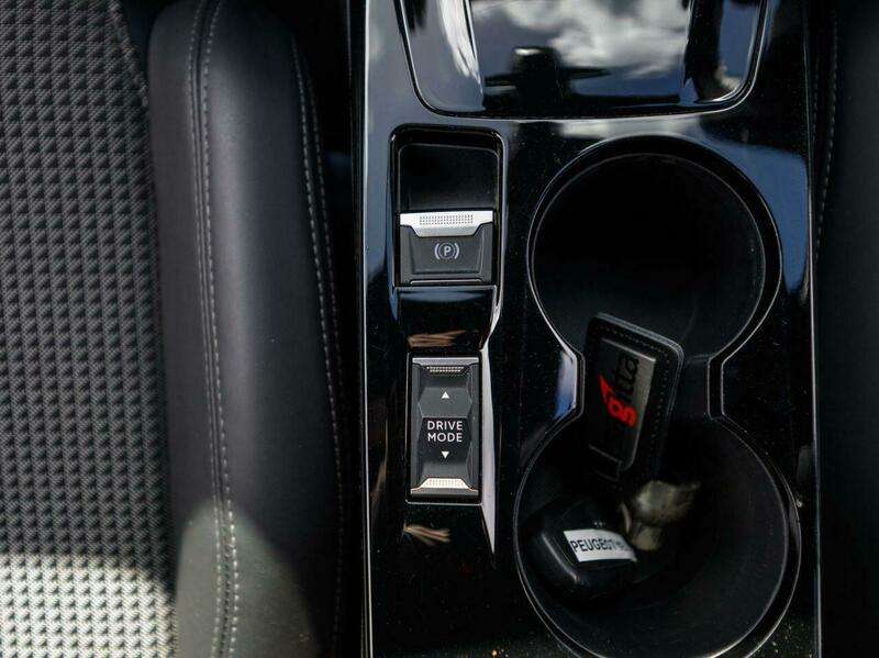 2021 PEUGEOT 208 2021 PEUGEOT 208