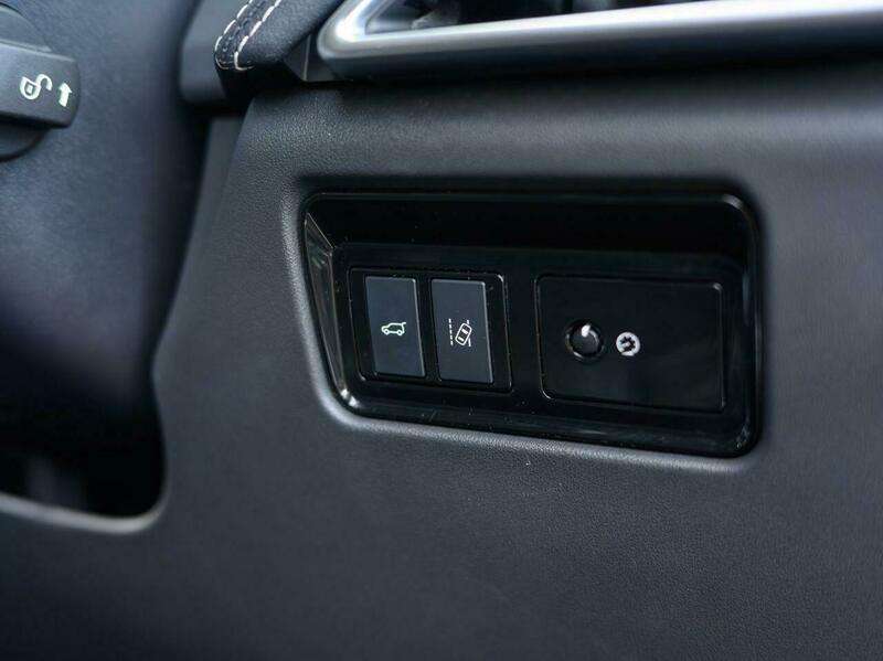 2017 JAGUAR F-PACE 2017 JAGUAR F-PACE