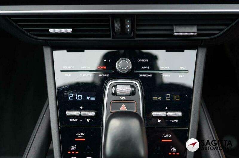 2021 PORSCHE CAYENNE 2021 PORSCHE CAYENNE