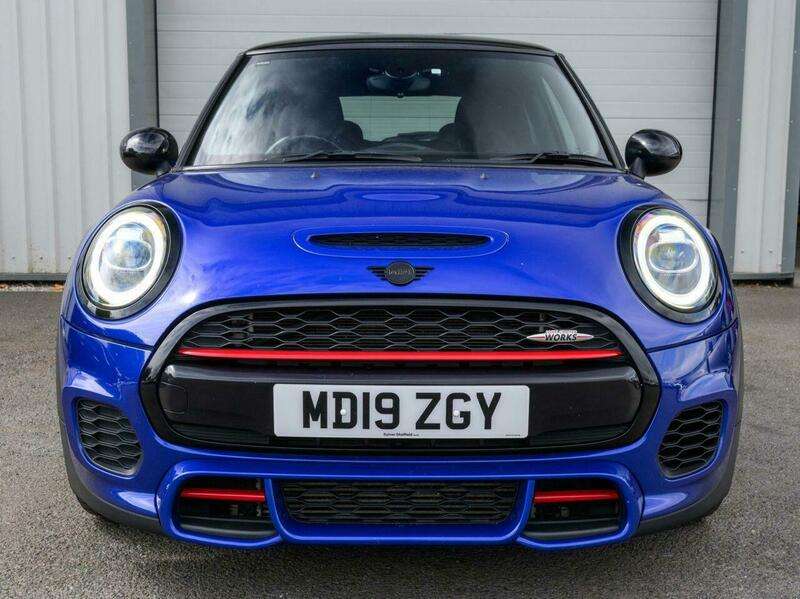 A 2019 MINI HATCH 2.0 John Cooper Works Hatchback 3dr Petrol Steptronic Euro 6 (s/s) (231 ps) A 2019 MINI HATCH 2.0 John Cooper Works Hatchback 3dr Petrol Steptronic Euro 6 (s/s) (231 ps)