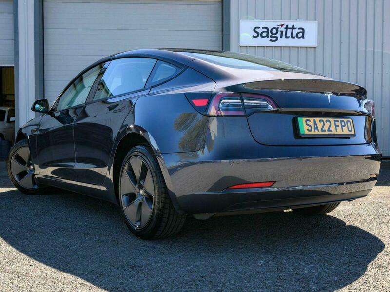 A 2022 TESLA MODEL 3 Standard Range Plus Saloon 4dr Electric Auto RWD (241 bhp) A 2022 TESLA MODEL 3 Standard Range Plus Saloon 4dr Electric Auto RWD (241 bhp)