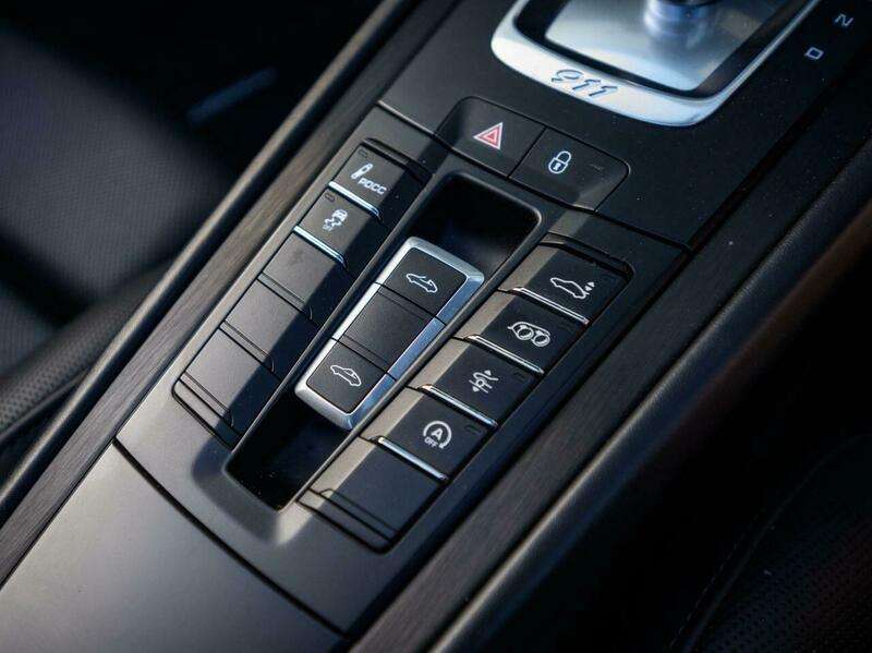 2017 PORSCHE 911 2017 PORSCHE 911