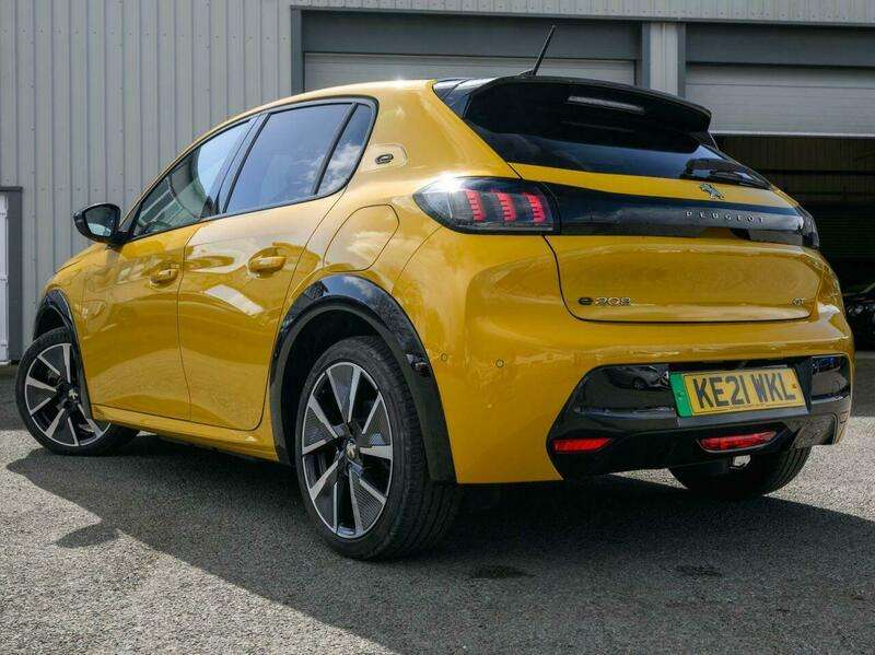 A 2021 PEUGEOT 208 50kWh GT Hatchback 5dr Electric Auto (136 ps) A 2021 PEUGEOT 208 50kWh GT Hatchback 5dr Electric Auto (136 ps)