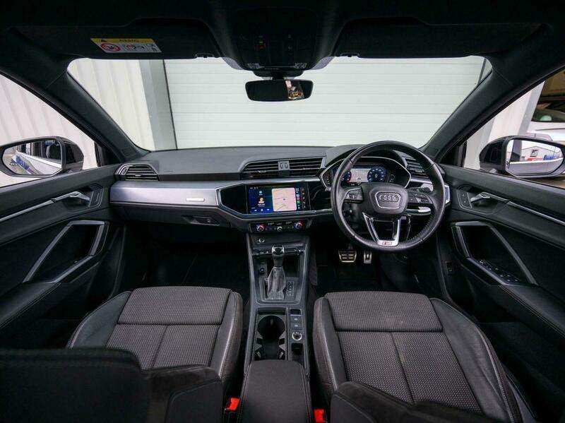 A 2019 AUDI Q3 2.0 TFSI 40 S line SUV 5dr Petrol S Tronic quattro Euro 6 (s/s) (190 ps) A 2019 AUDI Q3 2.0 TFSI 40 S line SUV 5dr Petrol S Tronic quattro Euro 6 (s/s) (190 ps)