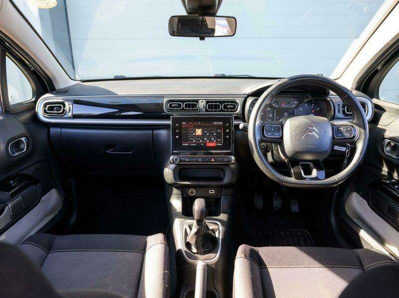 A 2021 CITROEN C3 1.2 PureTech Flair Hatchback 5dr Petrol Manual Euro 6 (s/s) (83 ps) A 2021 CITROEN C3 1.2 PureTech Flair Hatchback 5dr Petrol Manual Euro 6 (s/s) (83 ps)