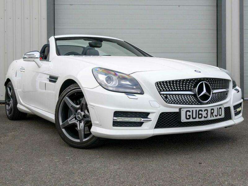 A 2013 MERCEDES-BENZ CLS 2.1 SLK250 CDI AMG Sport Convertible 2dr Diesel G-Tronic+ Euro 5 (s/s) (204 ps) A 2013 MERCEDES-BENZ CLS 2.1 SLK250 CDI AMG Sport Convertible 2dr Diesel G-Tronic+ Euro 5 (s/s) (204 ps)