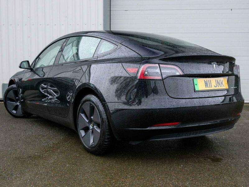 A 2021 TESLA MODEL 3 (Dual Motor) Long Range Saloon 4dr Electric Auto 4WDE (346 ps) A 2021 TESLA MODEL 3 (Dual Motor) Long Range Saloon 4dr Electric Auto 4WDE (346 ps)
