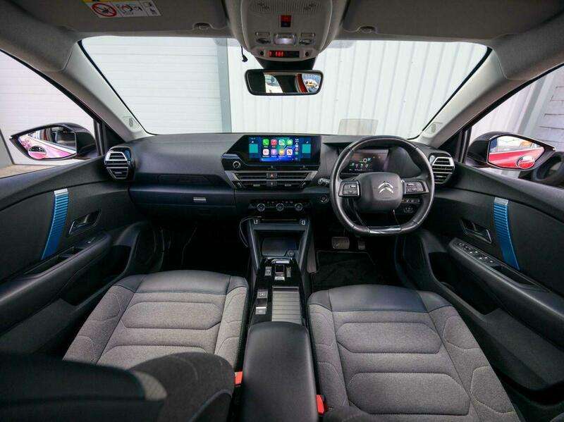A 2022 CITROEN C4 50kWh Shine Hatchback 5dr Electric Auto (136 ps) A 2022 CITROEN C4 50kWh Shine Hatchback 5dr Electric Auto (136 ps)
