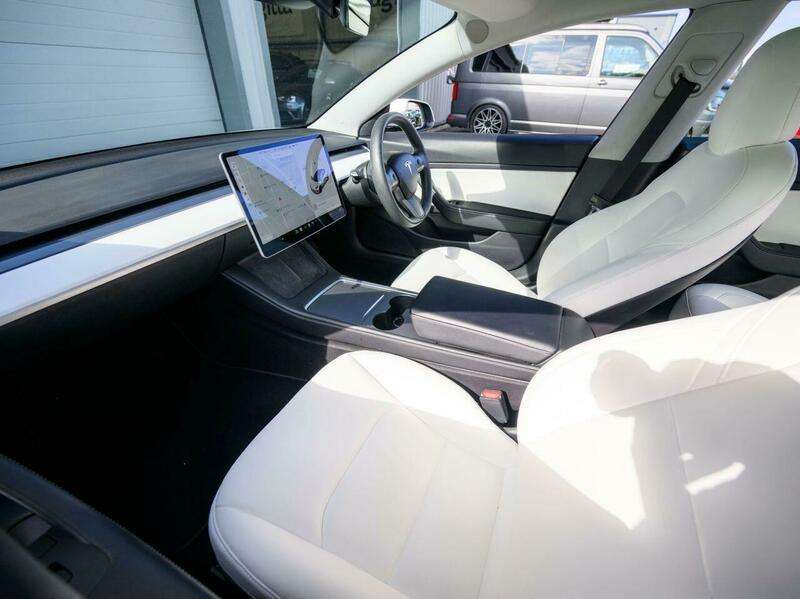 2020 TESLA MODEL 3 2020 TESLA MODEL 3