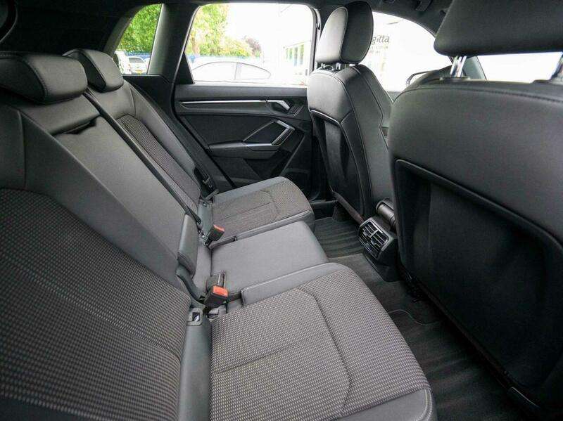 2019 AUDI Q3 2019 AUDI Q3