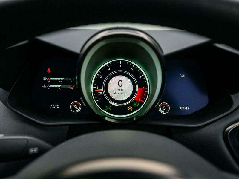 null ASTON MARTIN VANTAGE null ASTON MARTIN VANTAGE