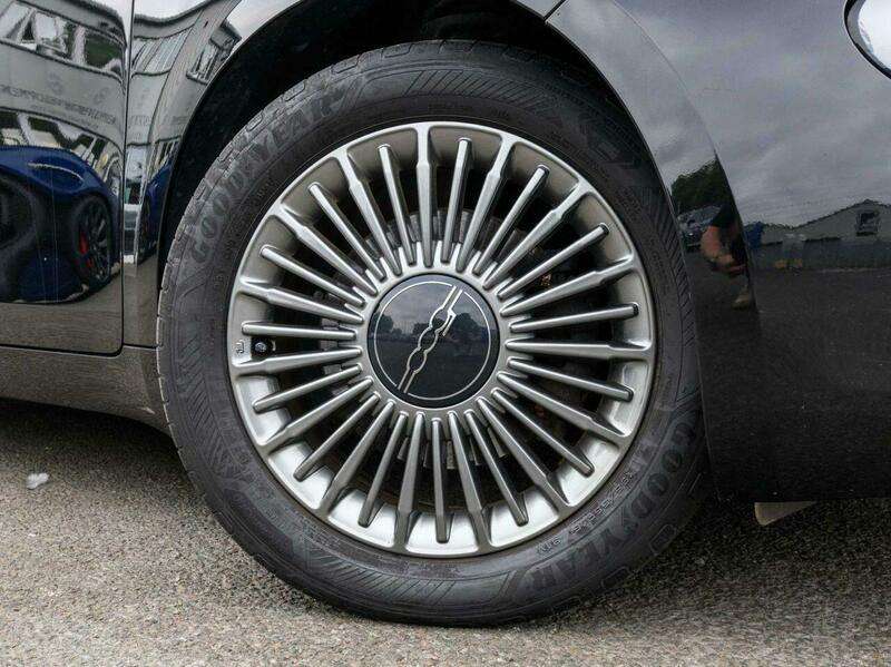 2022 FIAT 500 2022 FIAT 500