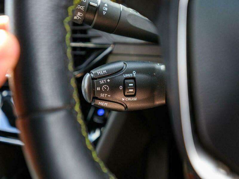 2021 PEUGEOT 208 2021 PEUGEOT 208