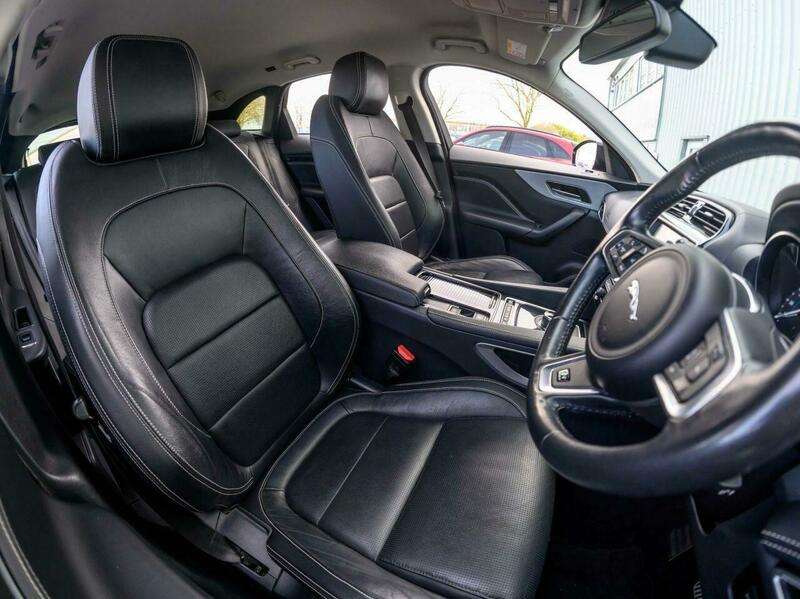 2017 JAGUAR F-PACE 2017 JAGUAR F-PACE