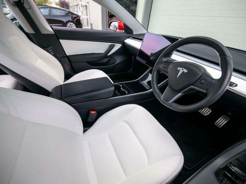 2019 TESLA MODEL 3 2019 TESLA MODEL 3