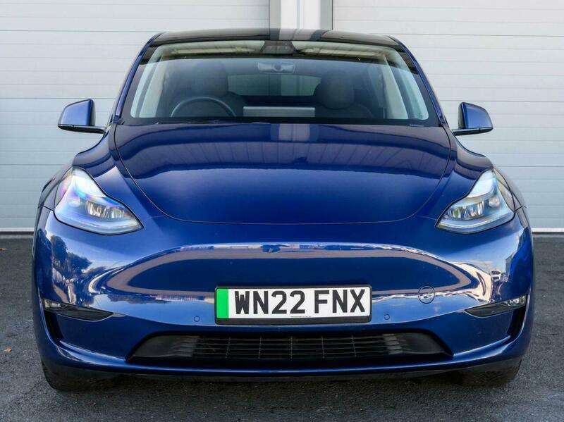 A 2022 TESLA MODEL Y (Dual Motor) Long Range SUV 5dr Electric Auto 4WDE (384 bhp) A 2022 TESLA MODEL Y (Dual Motor) Long Range SUV 5dr Electric Auto 4WDE (384 bhp)