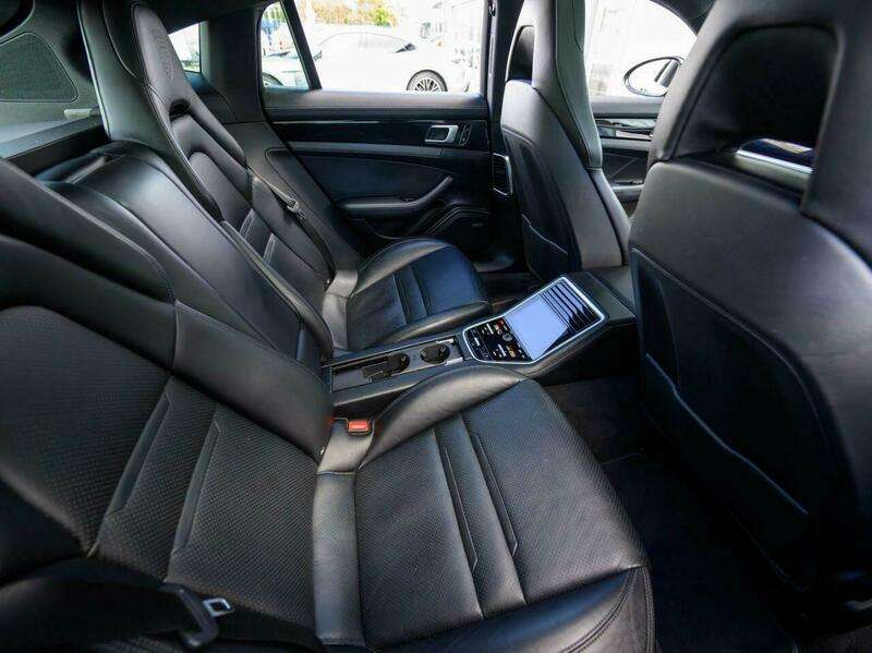 2018 PORSCHE PANAMERA 2018 PORSCHE PANAMERA