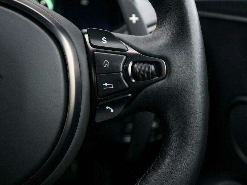 null ASTON MARTIN VANTAGE null ASTON MARTIN VANTAGE