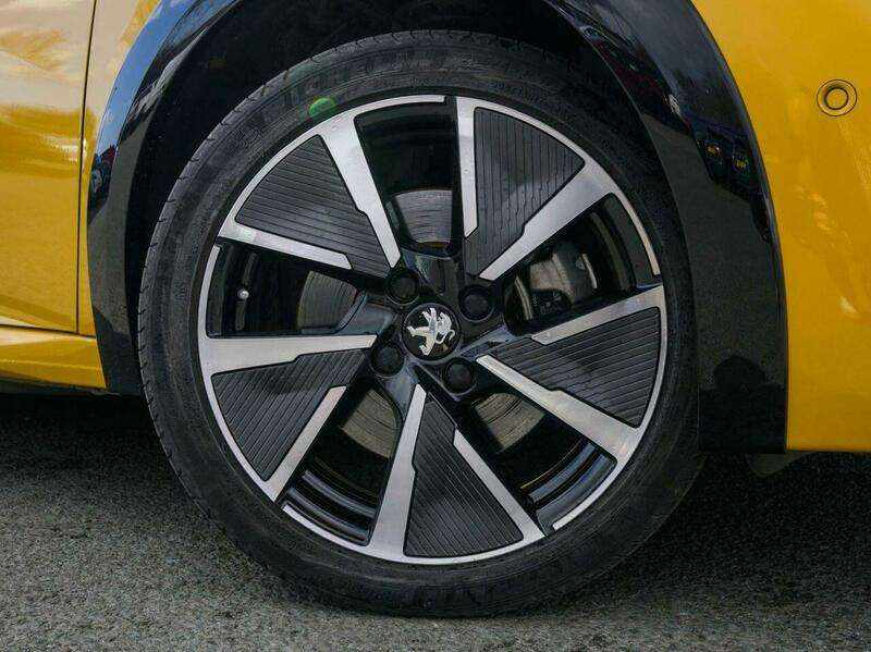 2021 PEUGEOT 208 2021 PEUGEOT 208