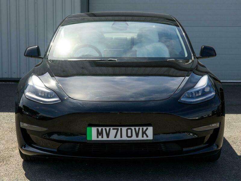 A 2021 TESLA MODEL 3 (Dual Motor) Long Range Saloon 4dr Electric Auto 4WDE (346 ps) A 2021 TESLA MODEL 3 (Dual Motor) Long Range Saloon 4dr Electric Auto 4WDE (346 ps)