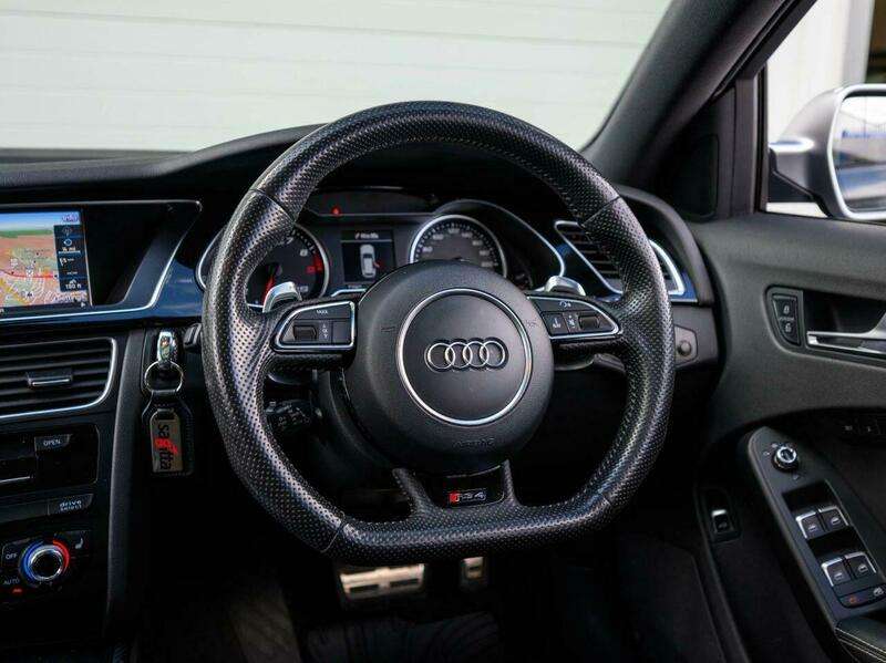2013 AUDI RS4 2013 AUDI RS4