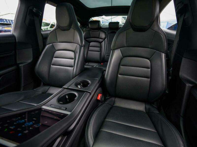 2022 PORSCHE TAYCAN 2022 PORSCHE TAYCAN