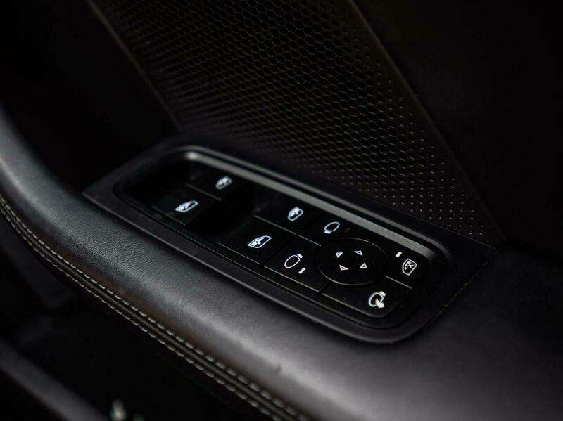 2022 PORSCHE TAYCAN 2022 PORSCHE TAYCAN