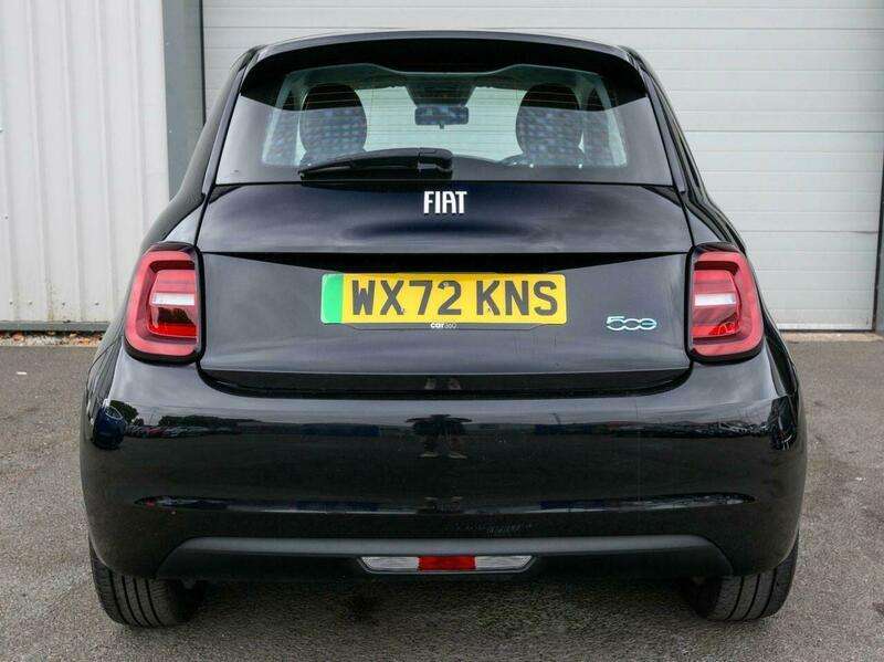 2022 FIAT 500 2022 FIAT 500