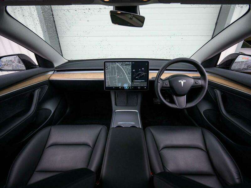 A 2021 TESLA MODEL 3 (Dual Motor) Long Range Saloon 4dr Electric Auto 4WDE (346 ps) A 2021 TESLA MODEL 3 (Dual Motor) Long Range Saloon 4dr Electric Auto 4WDE (346 ps)