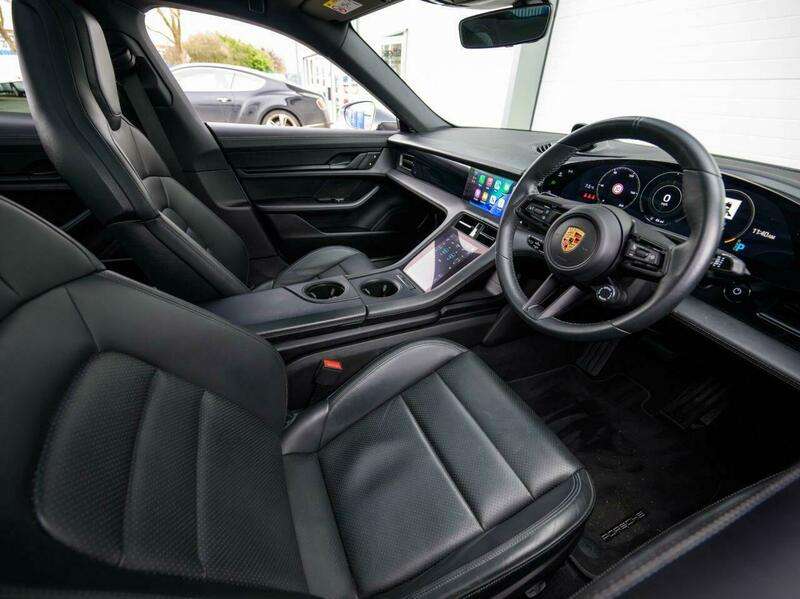 2022 PORSCHE TAYCAN 2022 PORSCHE TAYCAN