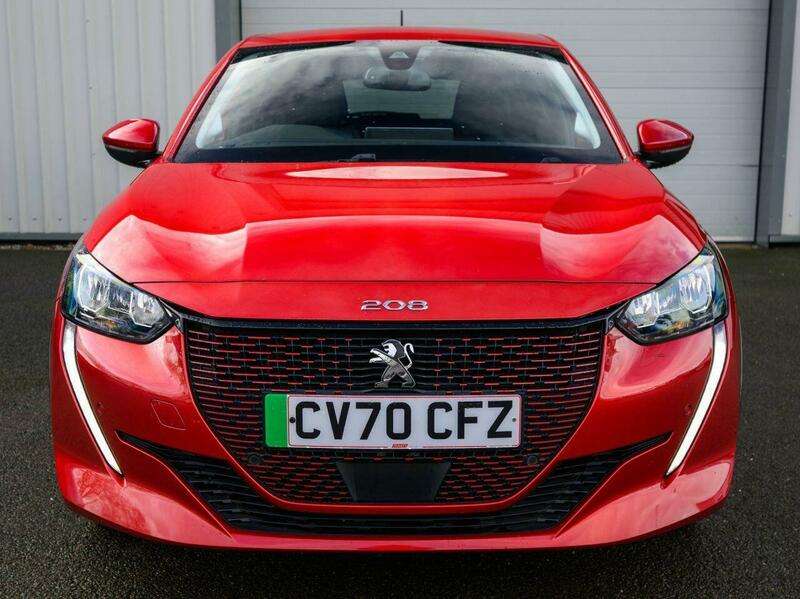 A 2020 PEUGEOT 208 50kWh Allure Hatchback 5dr Electric Auto (136 ps) A 2020 PEUGEOT 208 50kWh Allure Hatchback 5dr Electric Auto (136 ps)