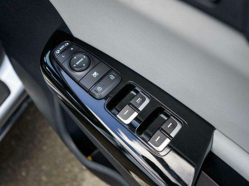 2021 KIA SPORTAGE 2021 KIA SPORTAGE