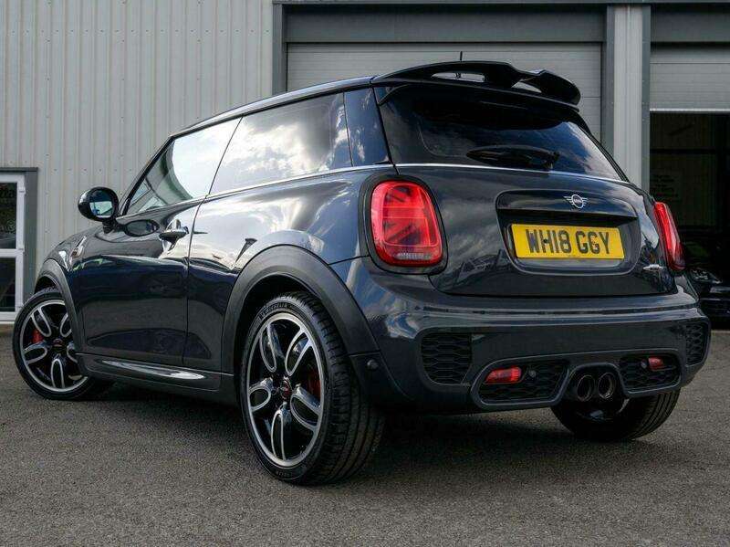 A 2018 MINI MINI JOHN COOPER WORKS A 2018 MINI MINI JOHN COOPER WORKS