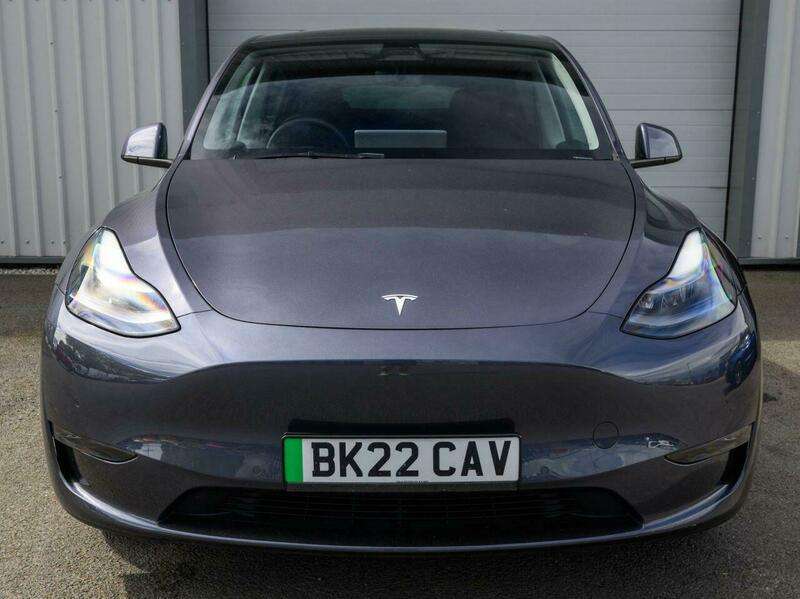 A 2022 TESLA MODEL Y (Dual Motor) Long Range SUV 5dr Electric Auto 4WDE (384 bhp) A 2022 TESLA MODEL Y (Dual Motor) Long Range SUV 5dr Electric Auto 4WDE (384 bhp)