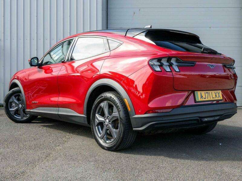 A 2022 FORD MUSTANG Extended Range 91kWh SUV 5dr Electric Automatic (294 ps) A 2022 FORD MUSTANG Extended Range 91kWh SUV 5dr Electric Automatic (294 ps)