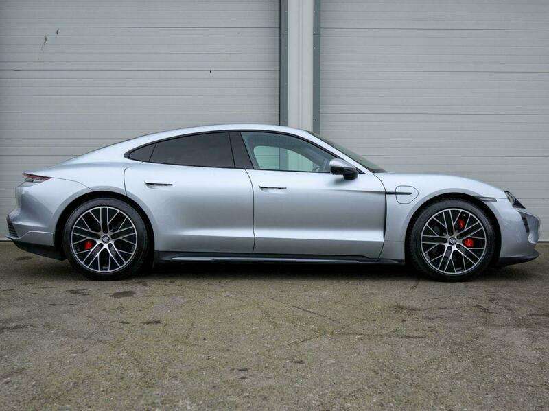 2022 PORSCHE TAYCAN 2022 PORSCHE TAYCAN