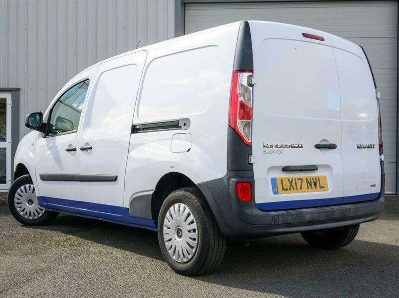 A 2017 RENAULT KANGOO 1.5 dCi ENERGY LL21 Business Panel Van 6dr Diesel Manual L3 H1 Euro 6 (s/s) (90 ps) A 2017 RENAULT KANGOO 1.5 dCi ENERGY LL21 Business Panel Van 6dr Diesel Manual L3 H1 Euro 6 (s/s) (90 ps)