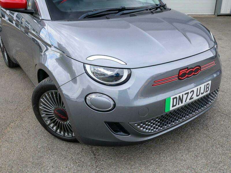 2022 FIAT 500 2022 FIAT 500