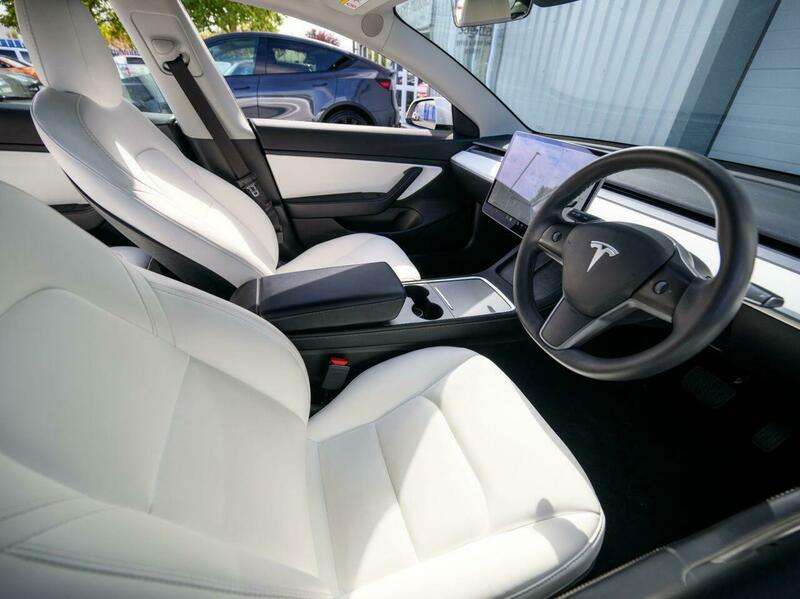 2020 TESLA MODEL 3 2020 TESLA MODEL 3