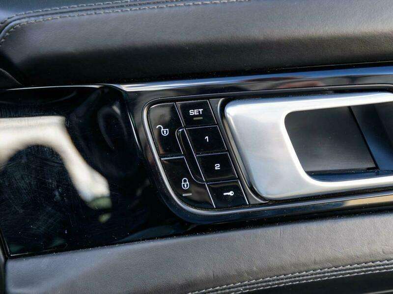 2018 PORSCHE PANAMERA 2018 PORSCHE PANAMERA