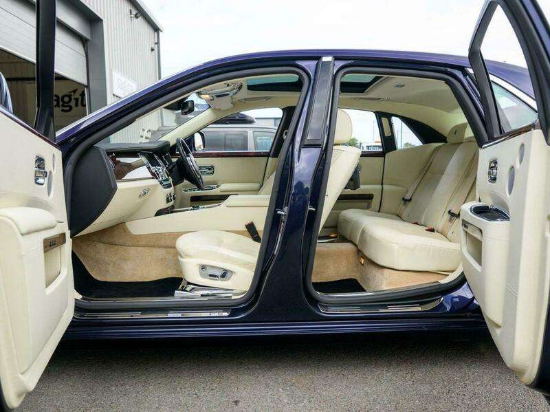 2012 ROLLS-ROYCE GHOST 2012 ROLLS-ROYCE GHOST