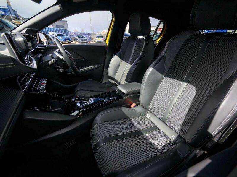 2021 PEUGEOT 208 2021 PEUGEOT 208