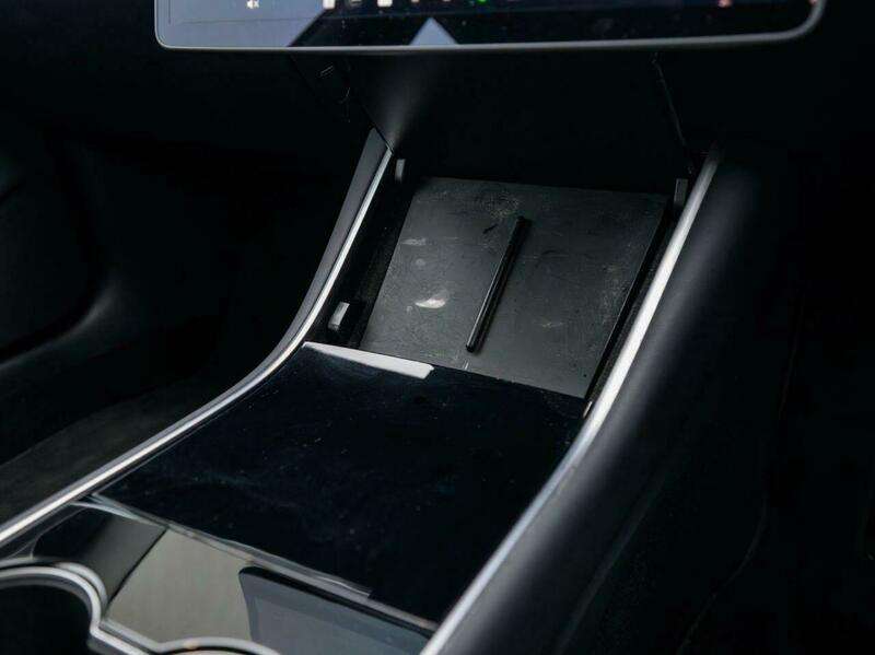 2019 TESLA MODEL 3 2019 TESLA MODEL 3