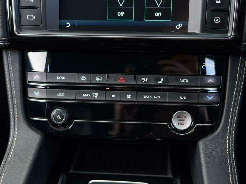 2017 JAGUAR F-PACE 2017 JAGUAR F-PACE