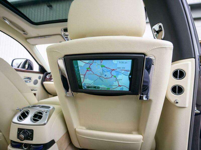 2012 ROLLS-ROYCE GHOST 2012 ROLLS-ROYCE GHOST