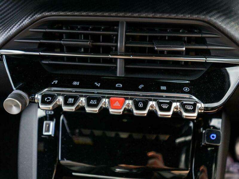 2021 PEUGEOT 208 2021 PEUGEOT 208