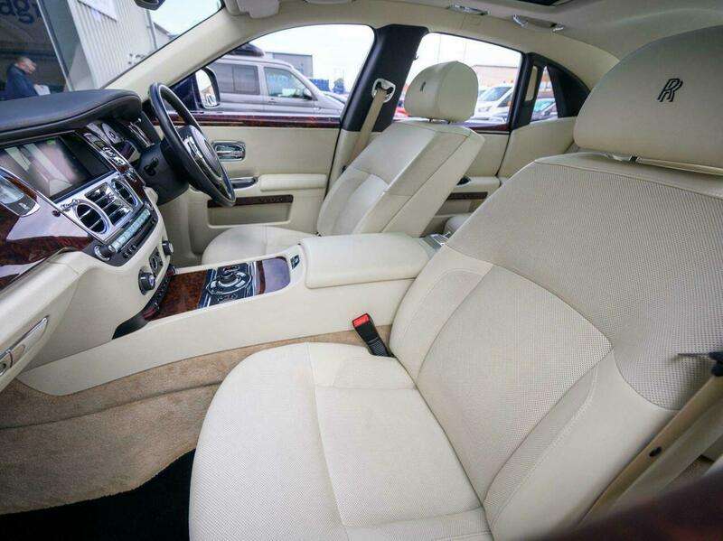 2012 ROLLS-ROYCE GHOST 2012 ROLLS-ROYCE GHOST