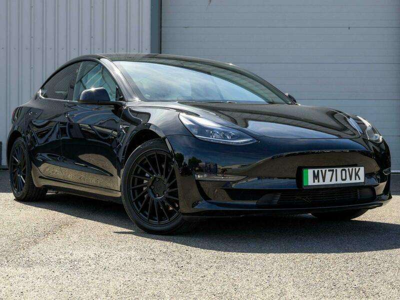 A 2021 TESLA MODEL 3 (Dual Motor) Long Range Saloon 4dr Electric Auto 4WDE (346 ps) A 2021 TESLA MODEL 3 (Dual Motor) Long Range Saloon 4dr Electric Auto 4WDE (346 ps)